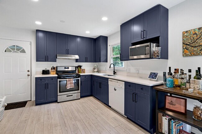 Building Photo - 4824 Stafford Dr