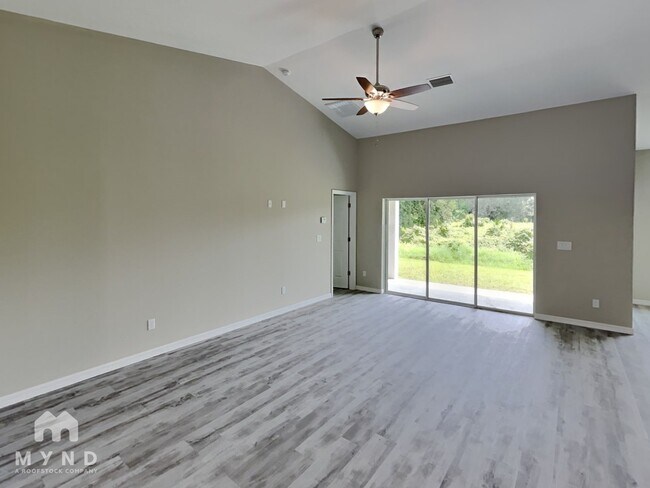 Building Photo - 4395 Langtree Ave