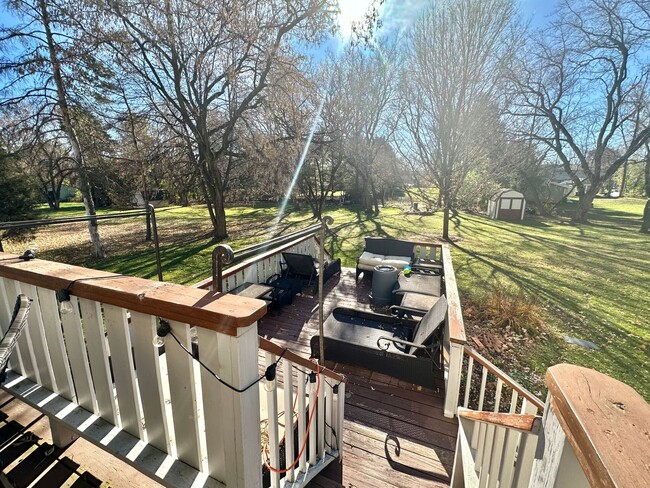 Building Photo - 138-140 Huntington Rd