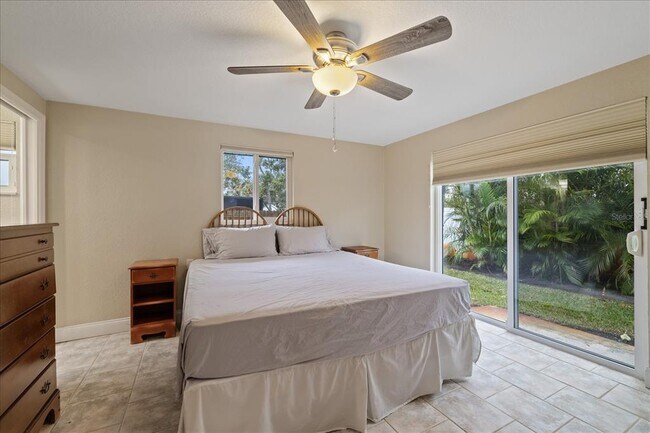 Building Photo - 6400 18th Ave N