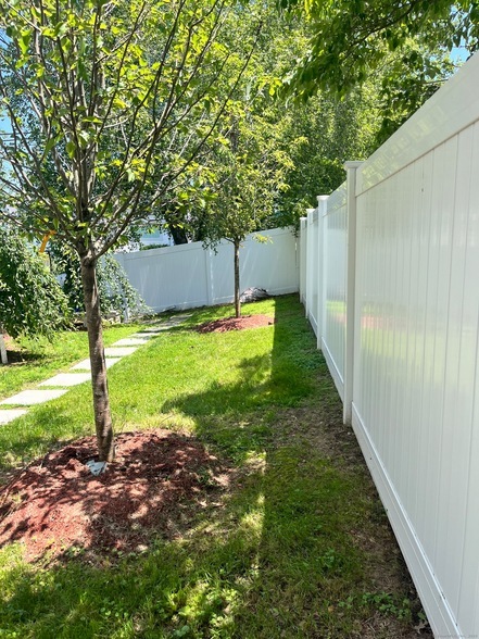 Building Photo - 70 Stephens Ln