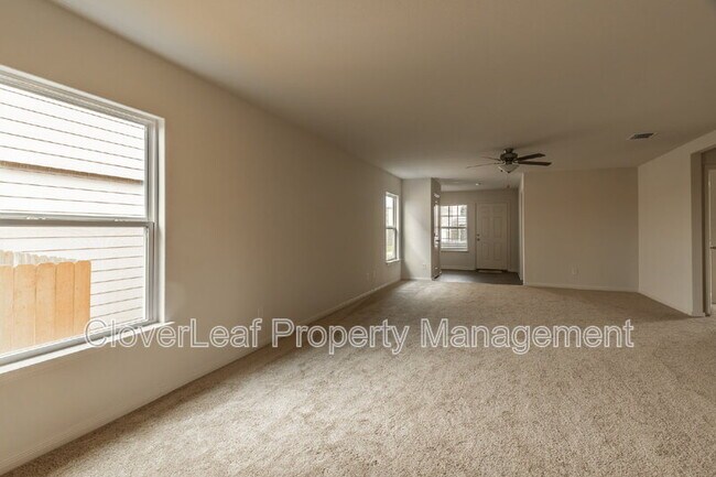 Building Photo - 712 Shoal Crk