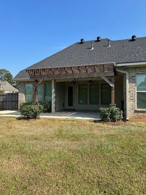 Building Photo - 2076 Highpoint Pl
