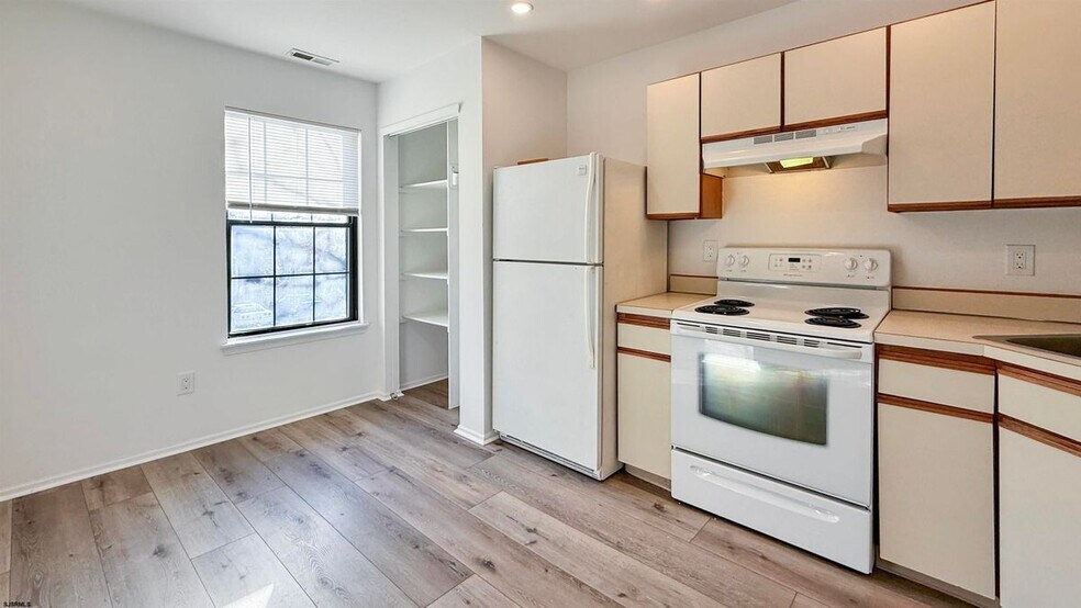 Building Photo - 2613 Boulder Ct