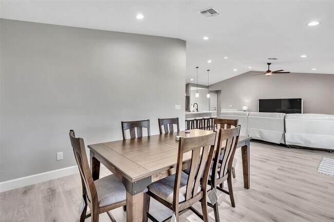 Building Photo - 6193 Cabal Ln