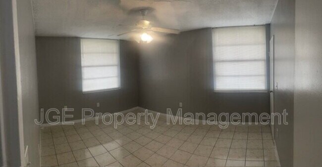 Building Photo - 1752 NW 55th Ave