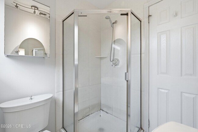 Building Photo - 294 Brighton Ave