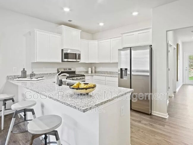 Building Photo - 118 Paddock Glen Dr