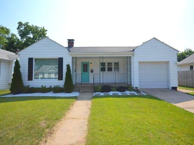 Primary Photo - 238 Kenyon Ave