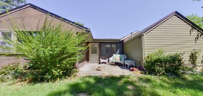 Building Photo - 3D Tour Available! West Side Home + Sunroom + Attached Garage + Pets Welcome + Washer & Dryer!  A...