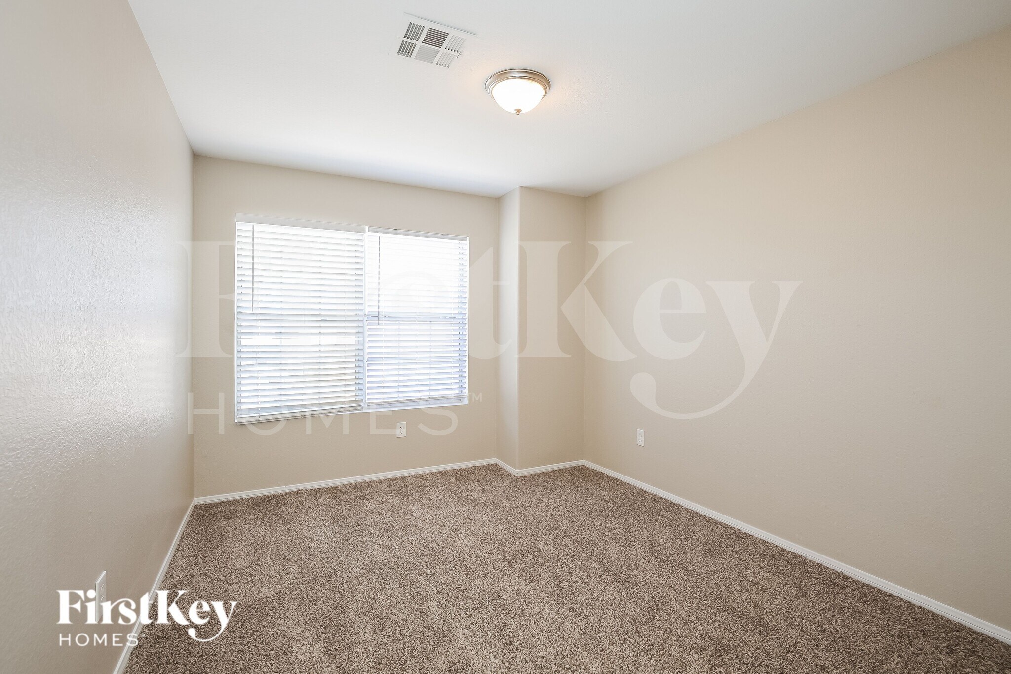 Building Photo - 1620 Knoll Heights Ct