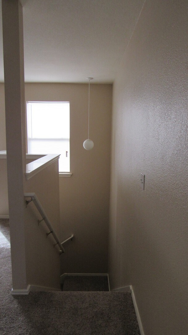 Building Photo - 12318 Jamie Dr