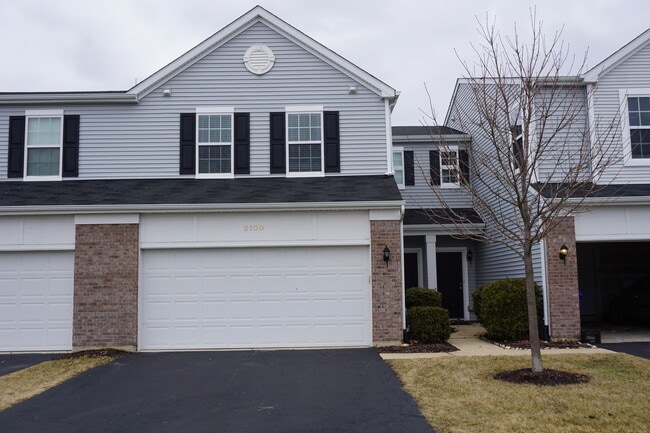 Primary Photo - 210 Portage Ln
