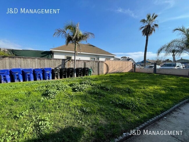 Building Photo - 2252 Ocean View Blvd