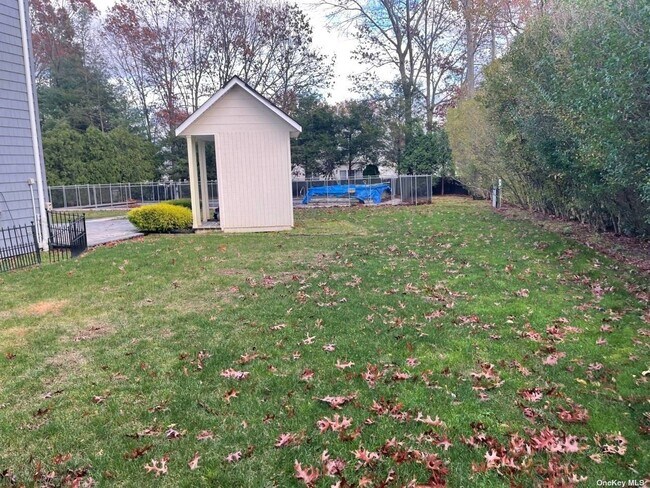 Building Photo - 9 English Ivy Ln