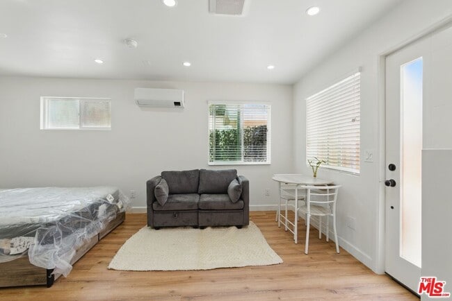 Building Photo - 1349 S Curson Ave
