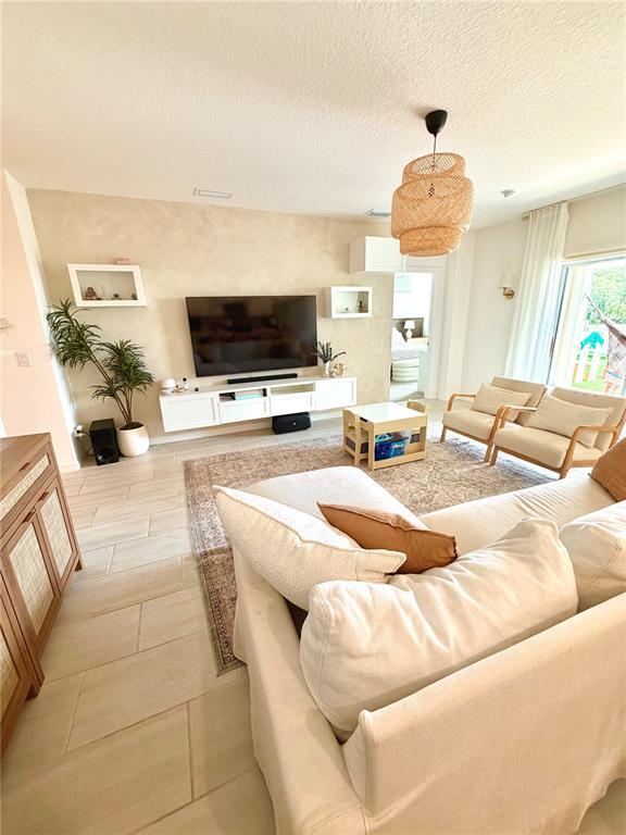 Building Photo - 4209 Deleon St