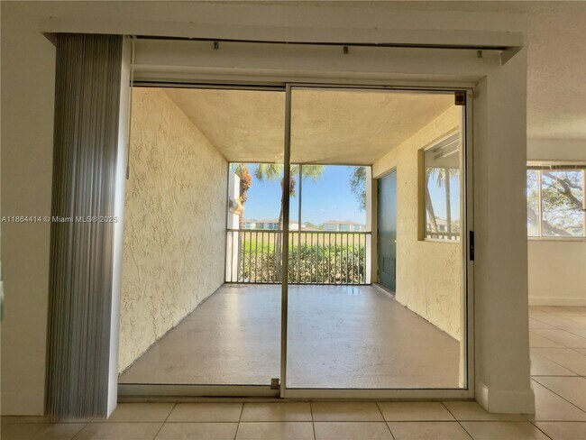 Building Photo - 13204 Glenmoor Dr