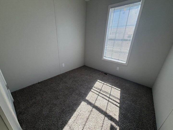 Building Photo - 15329 Danseur Dr