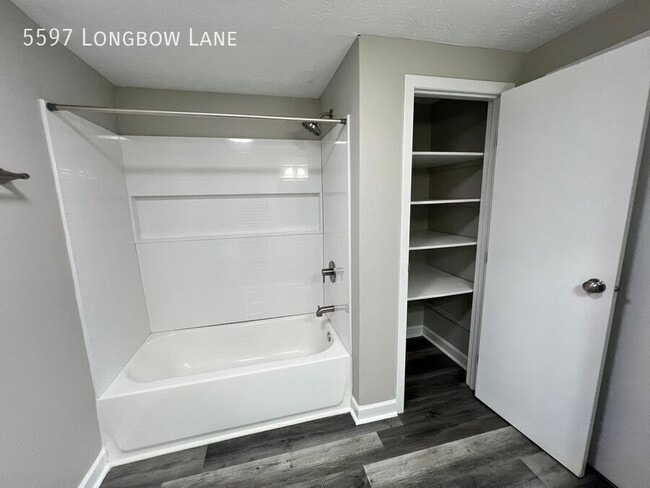 Building Photo - 5597 Longbow Ln