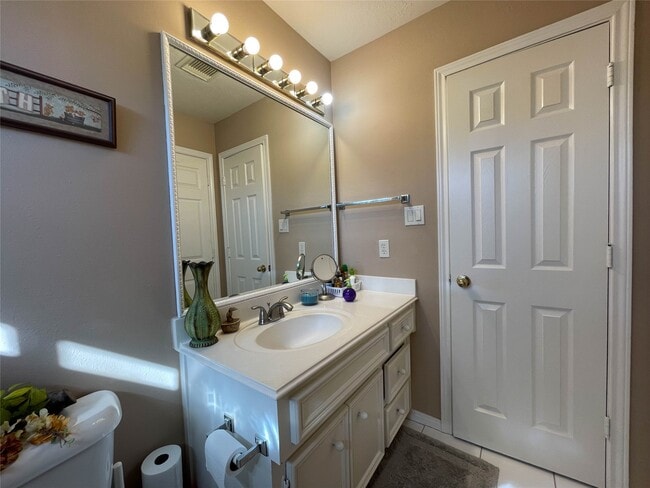 Building Photo - 3418 Shadowfern Dr