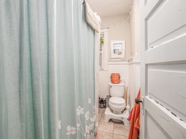 Building Photo - 81 Bristol Rd