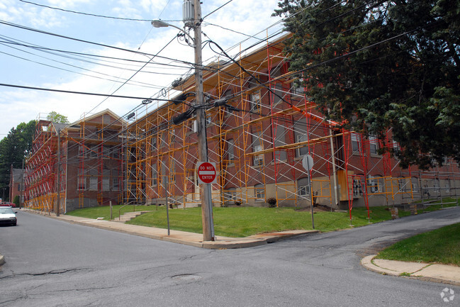 Building Photo - Chestnut Hill Apartments