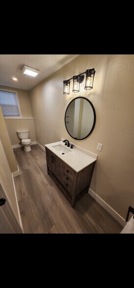 Building Photo - 136 W F St