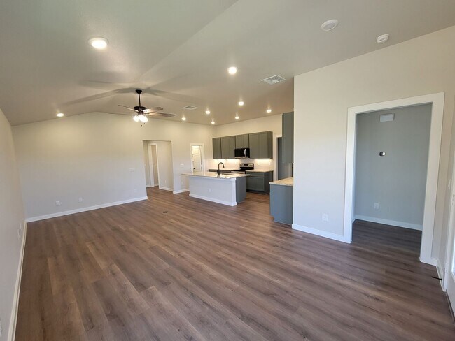 Building Photo - Gorgeous 2025 Build! 4/2/2 in Burgamy Park! Frenship School District!