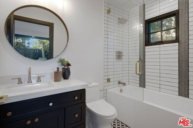 Building Photo - 12672 Stanwood Dr