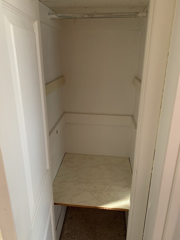 Building Photo - 107 Rockland St