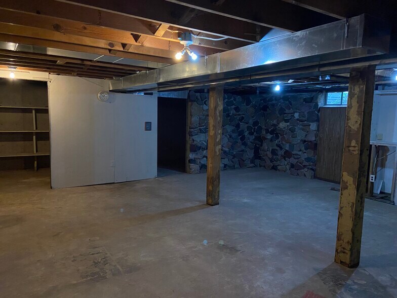 Building Photo - 2688 Lavender Ln