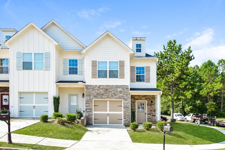 Building Photo - 247 Riley Cir