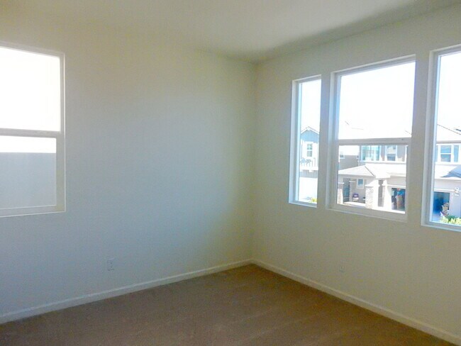 Building Photo - 1624 Lion St