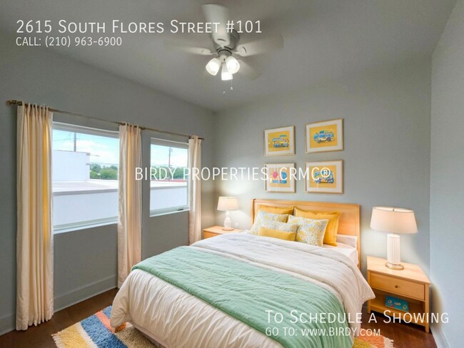 Building Photo - 2615 S Flores St