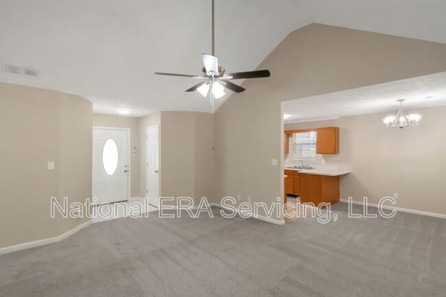 Building Photo - 123 Willow Springs Ln