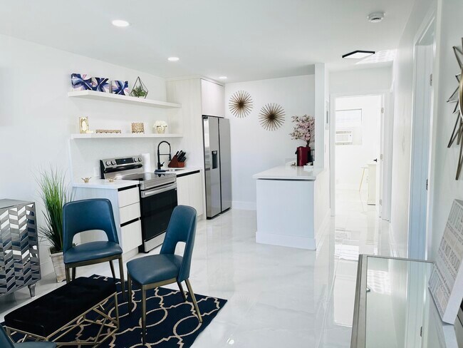 Building Photo - 2316 Freedom St