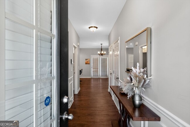 Building Photo - 112 Silver Trce