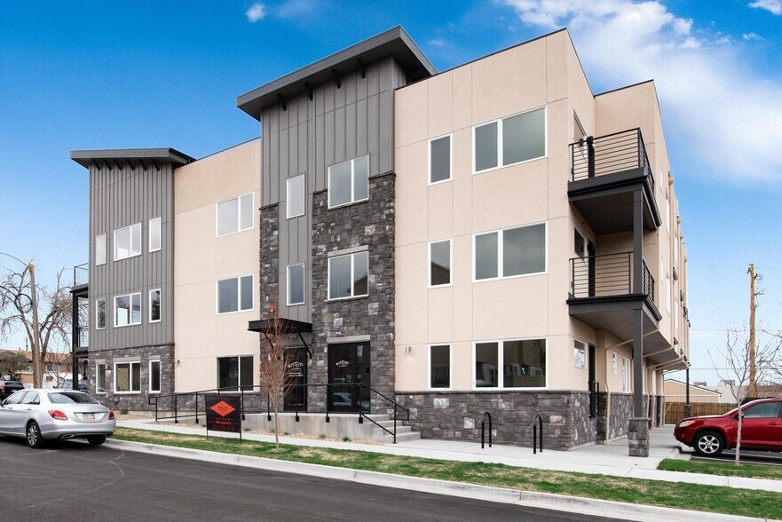 Building Photo - 1588 Routt St