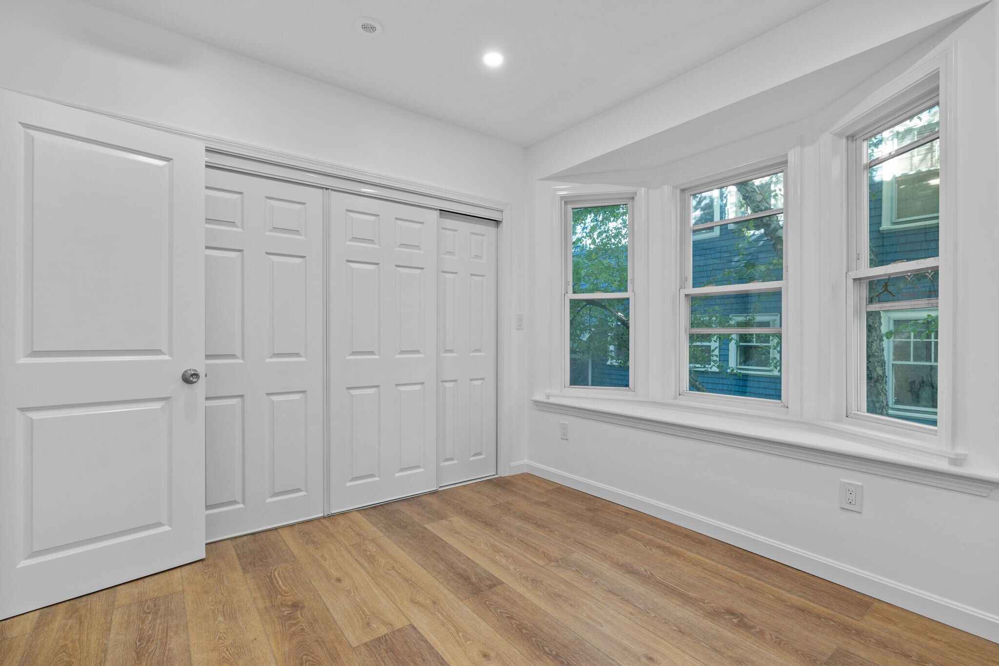 Building Photo - 172 Lexington Ave