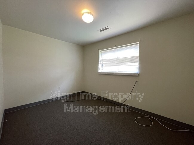 Building Photo - 310 Key Ave