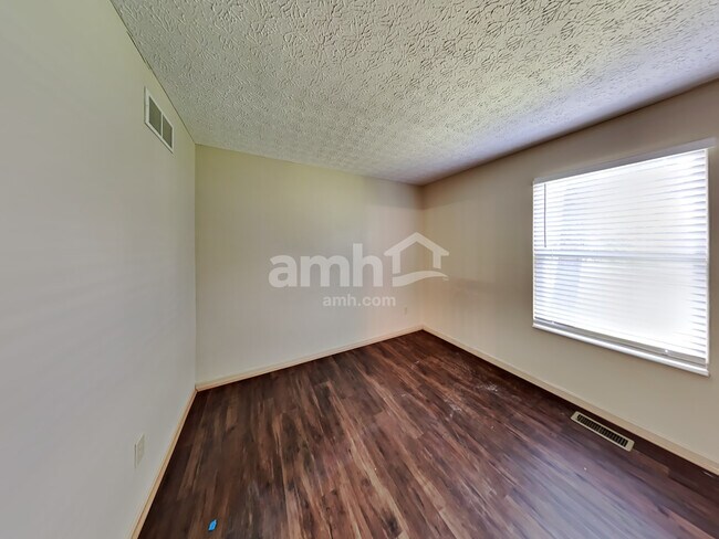 Building Photo - 7938 Windrift Pl