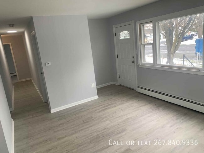 Building Photo - 18 Armor Ct