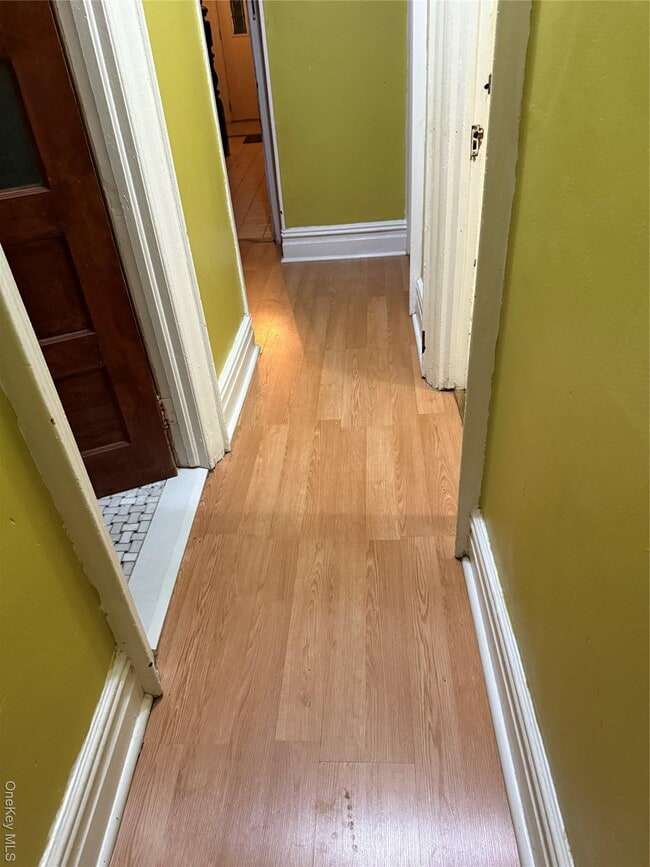 Building Photo - 1632 St Peters Ave