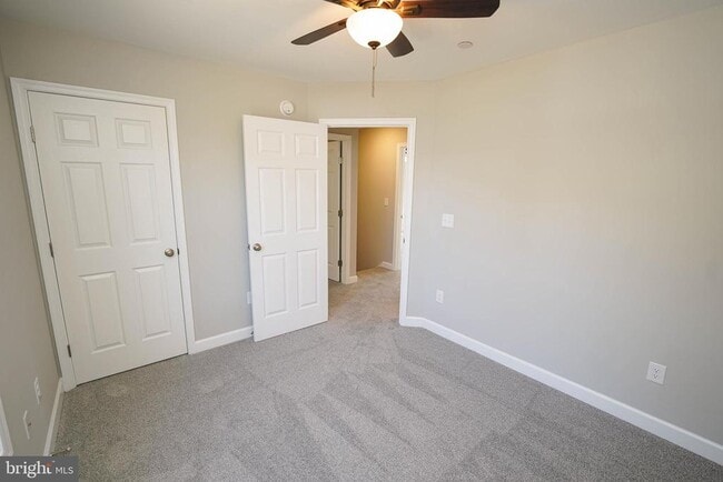 Building Photo - 621 Cedar St