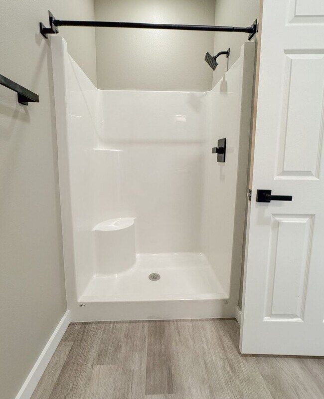 Building Photo - Pet Friendly 2 bed/ 2 bath unit at Soldier...