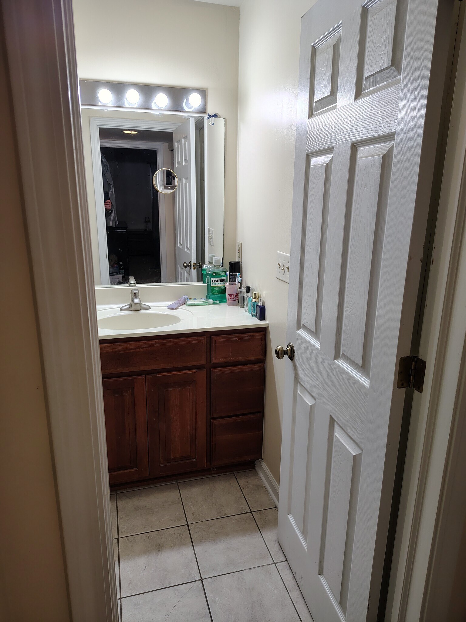 Building Photo - 2132 Pauline Blvd