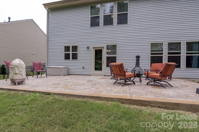 Building Photo - 223 Quail Crossing