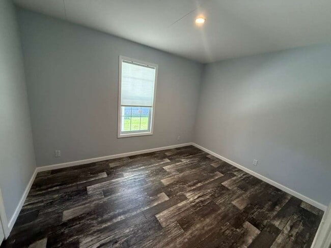 Building Photo - BEAUTIFUL +55 HOA COMMUNITY