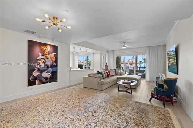Building Photo - 19122 Fisher Island Dr